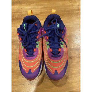 Nike Air Max React 720 Laser Crimson Orange 6y Womens 7.5